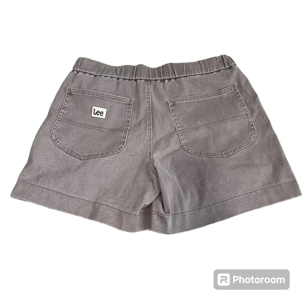 Lee size 14 medium women’s mauve purple shorts w/elastic waistband - Picture 2 of 9